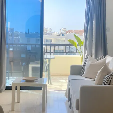 Phaedrus Living: Byzantium Modern City Flat Paphos Exterior photo