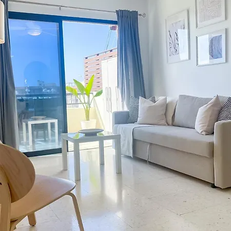 Phaedrus Living: Byzantium Modern City Flat Paphos Exterior photo