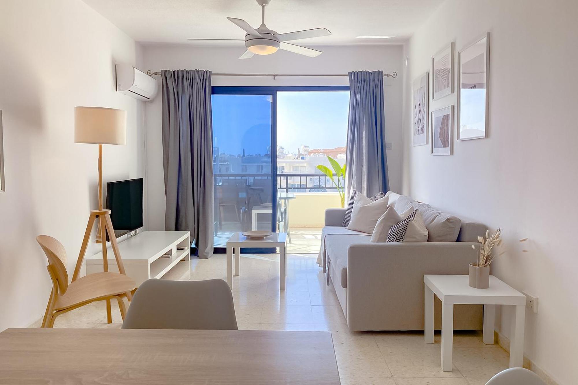 Apartment Phaedrus Living: Byzantium Modern Flat Paphos
