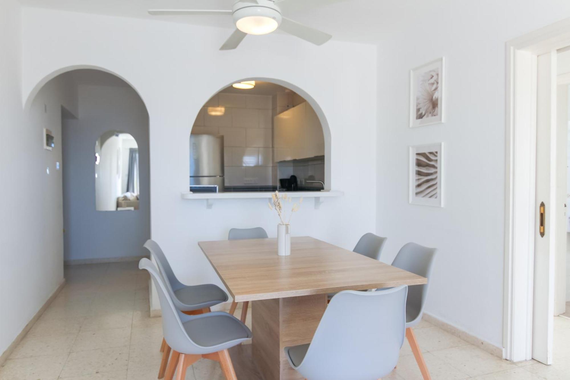 Phaedrus Living: Byzantium Modern Flat * Paphos